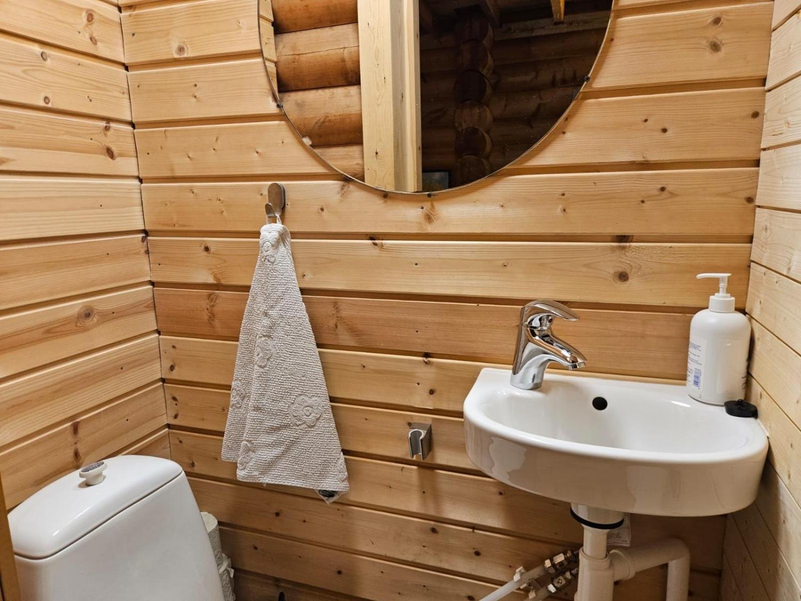 Hotel Manna Bb Karigasniemi Zewnętrze zdjęcie